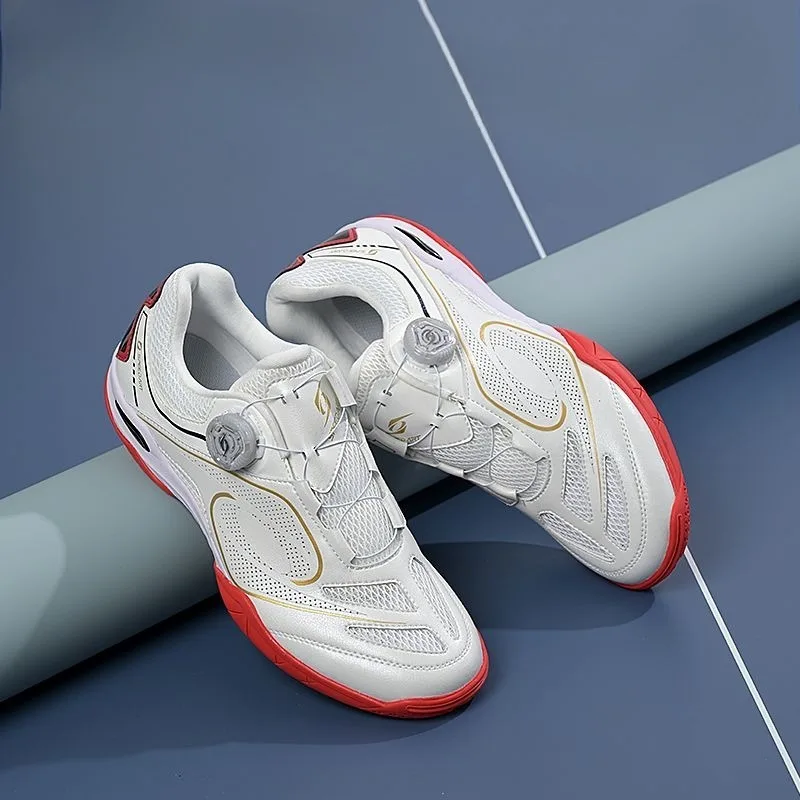 2026 คลาสสิกรองเท้าเทนนิสชายรอ - Badminton Youth บทวิจารณ์และราคา